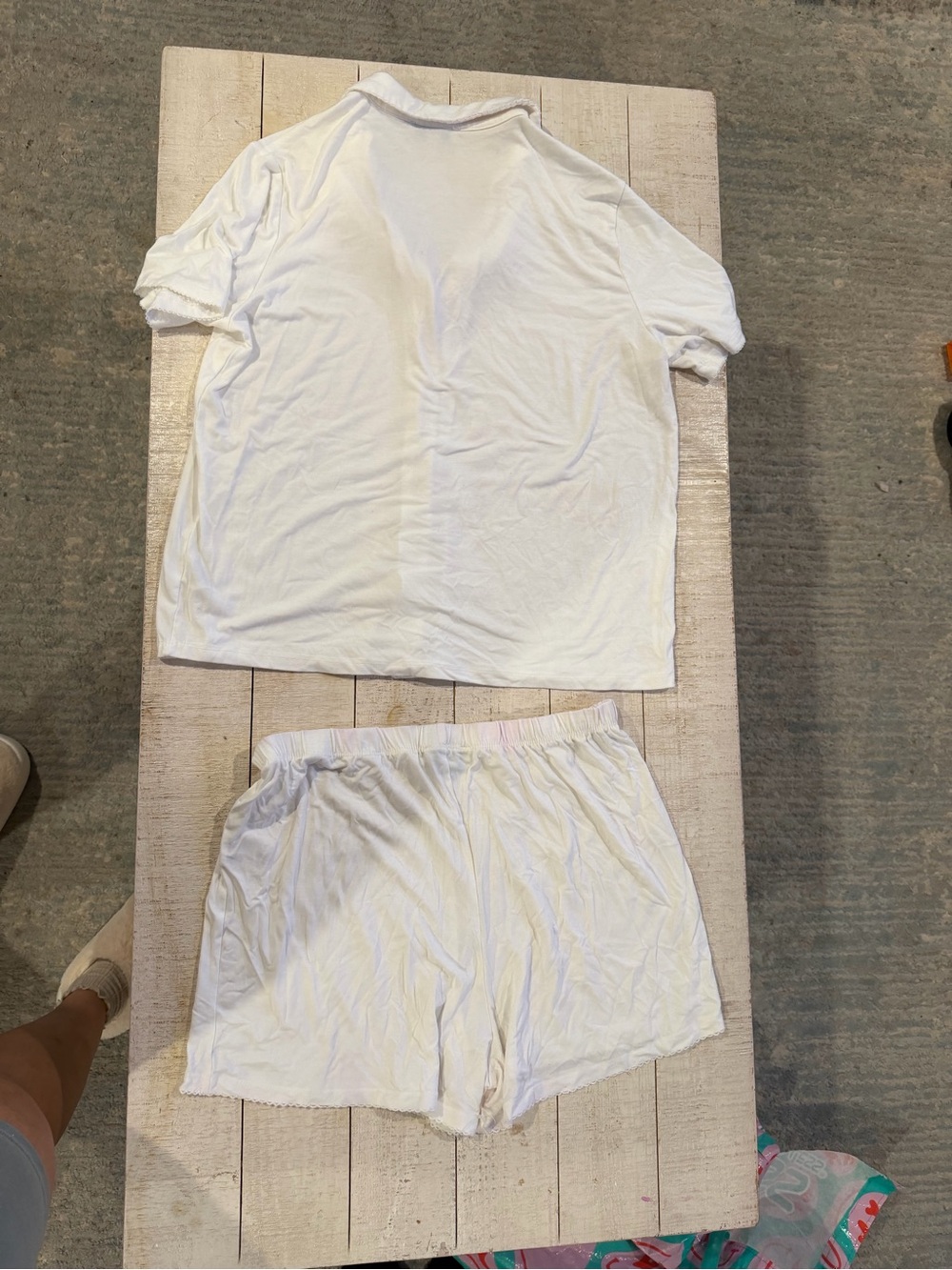 Cozy Sleep Women's M Short Sleeve Button-Front Pajama Pants Set in White - Picture 2 of 5